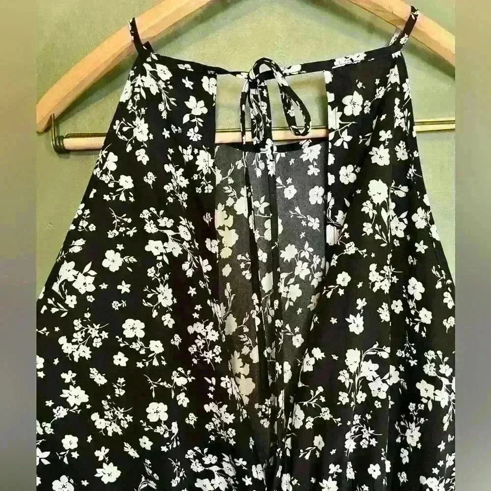 Ditzy Floral Tie Back Romper, Size XL - Picture 6 of 6